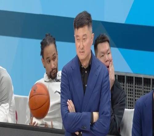 基耶利尼,若身披苏亚,雷斯战袍,九游,九游体育,JiuYou,九游体育官网